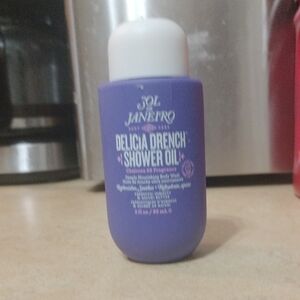 Sol de Janeiro Delicia Drench Purple Shower Oil